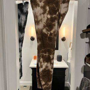 lululemon tie dye city sweatpants!